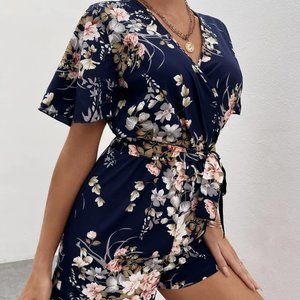 V-neck Butterfly Sleeve Belted Floral Romper SHEIN Size M(6)